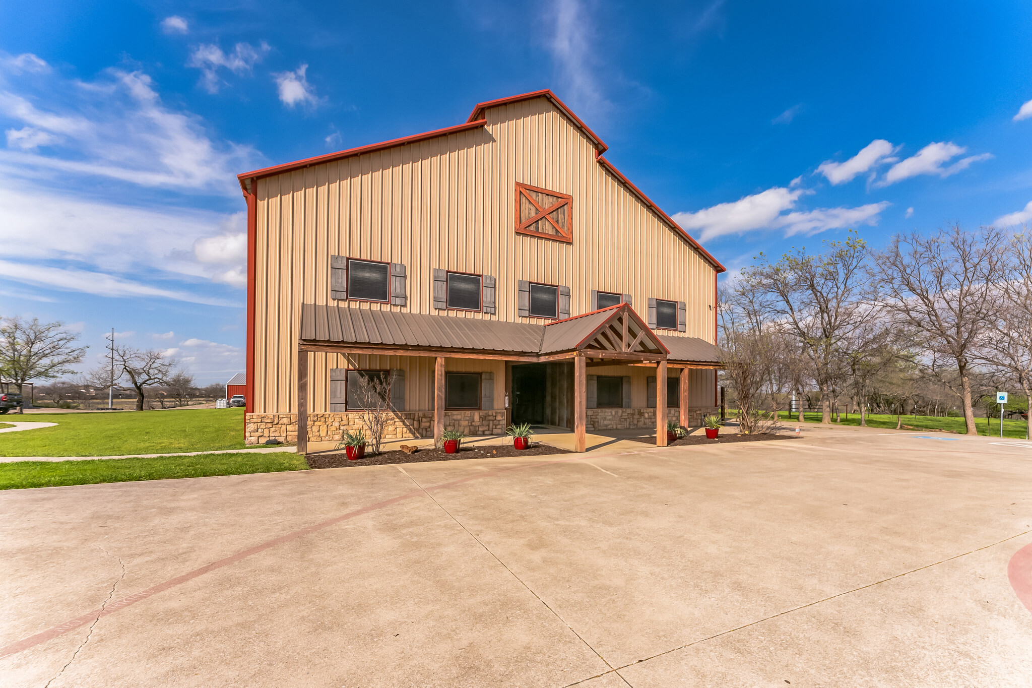 2701 Hartlee Field Rd, Denton, TX for Sale