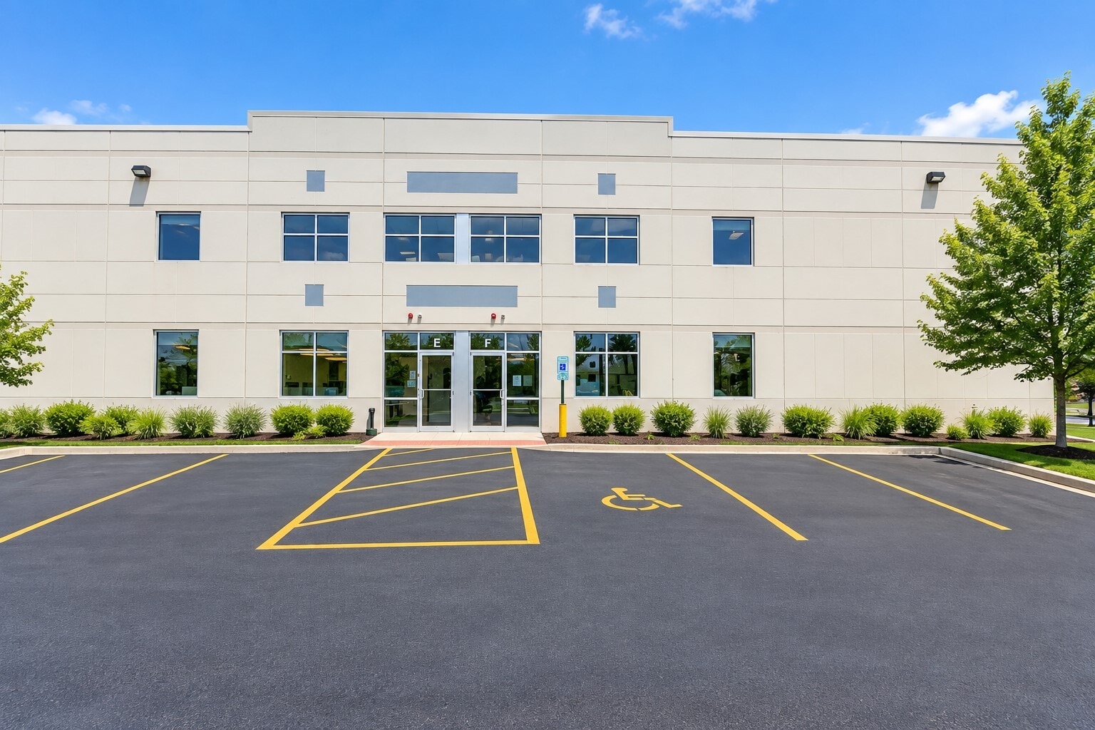 475 Quadrangle Dr, Bolingbrook, IL for Rent