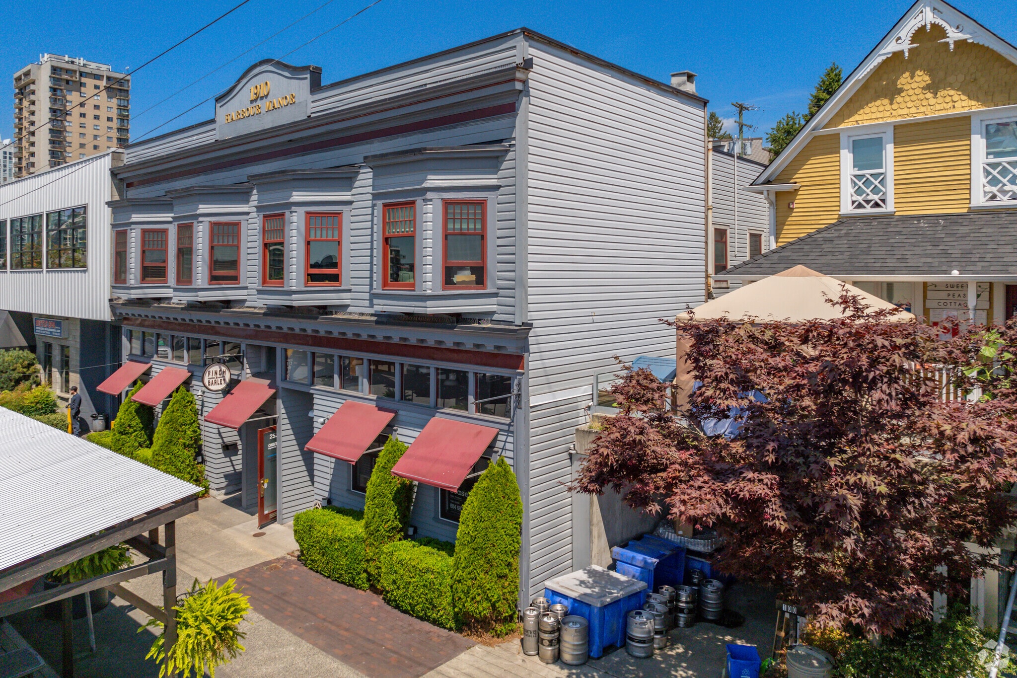 250-254 E 1st St, North Vancouver, BC for Rent