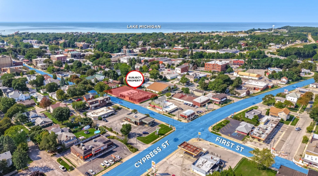 332 1st St, Manistee, MI for Sale