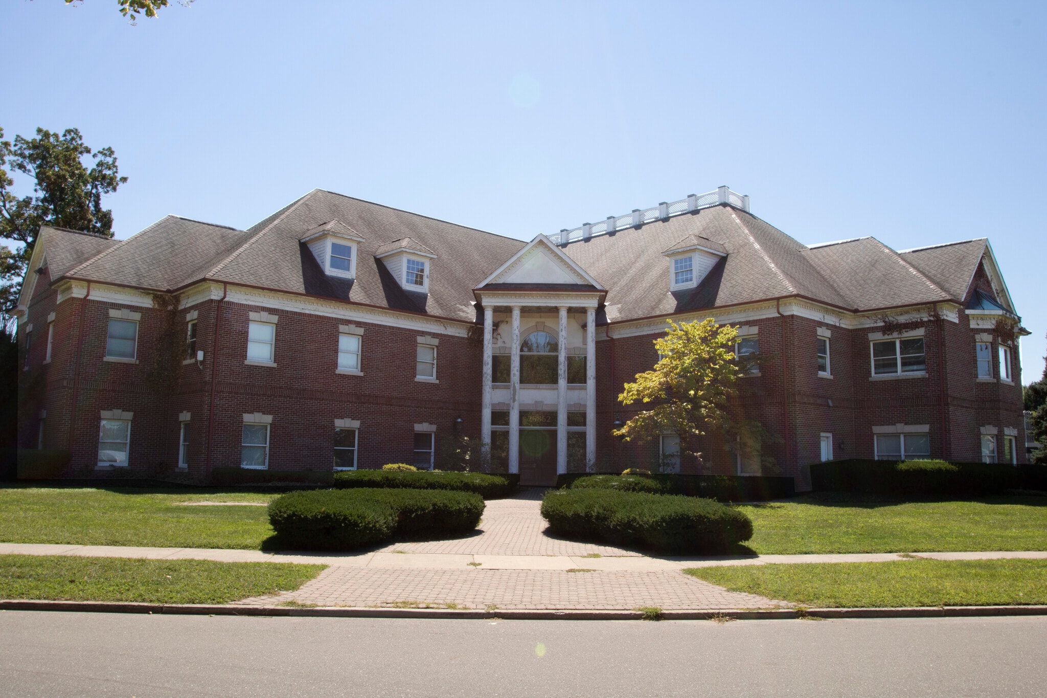 26862 Woodward Ave, Royal Oak, MI for Rent