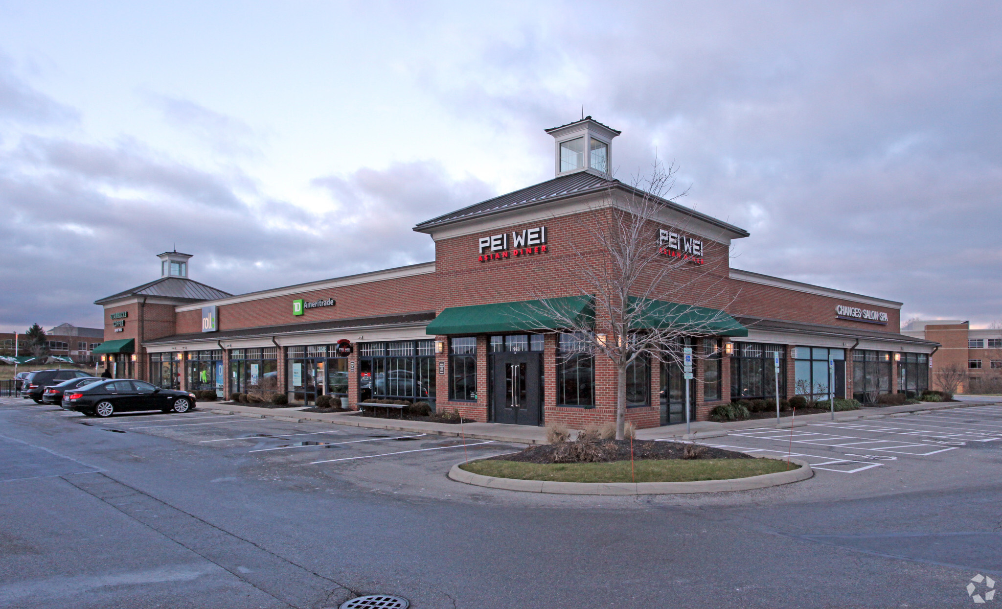 2040-2054 Polaris Pky Columbus, OH 43240 - Retail Property for Lease on  Showcase.com