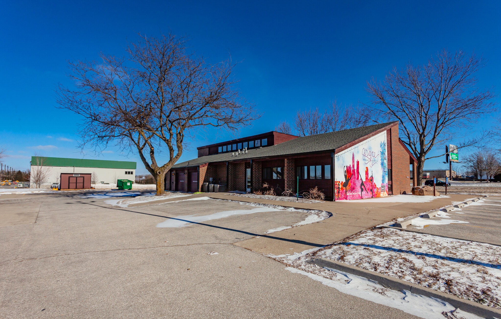 1380 NE 66th Ave, Des Moines, IA for Sale