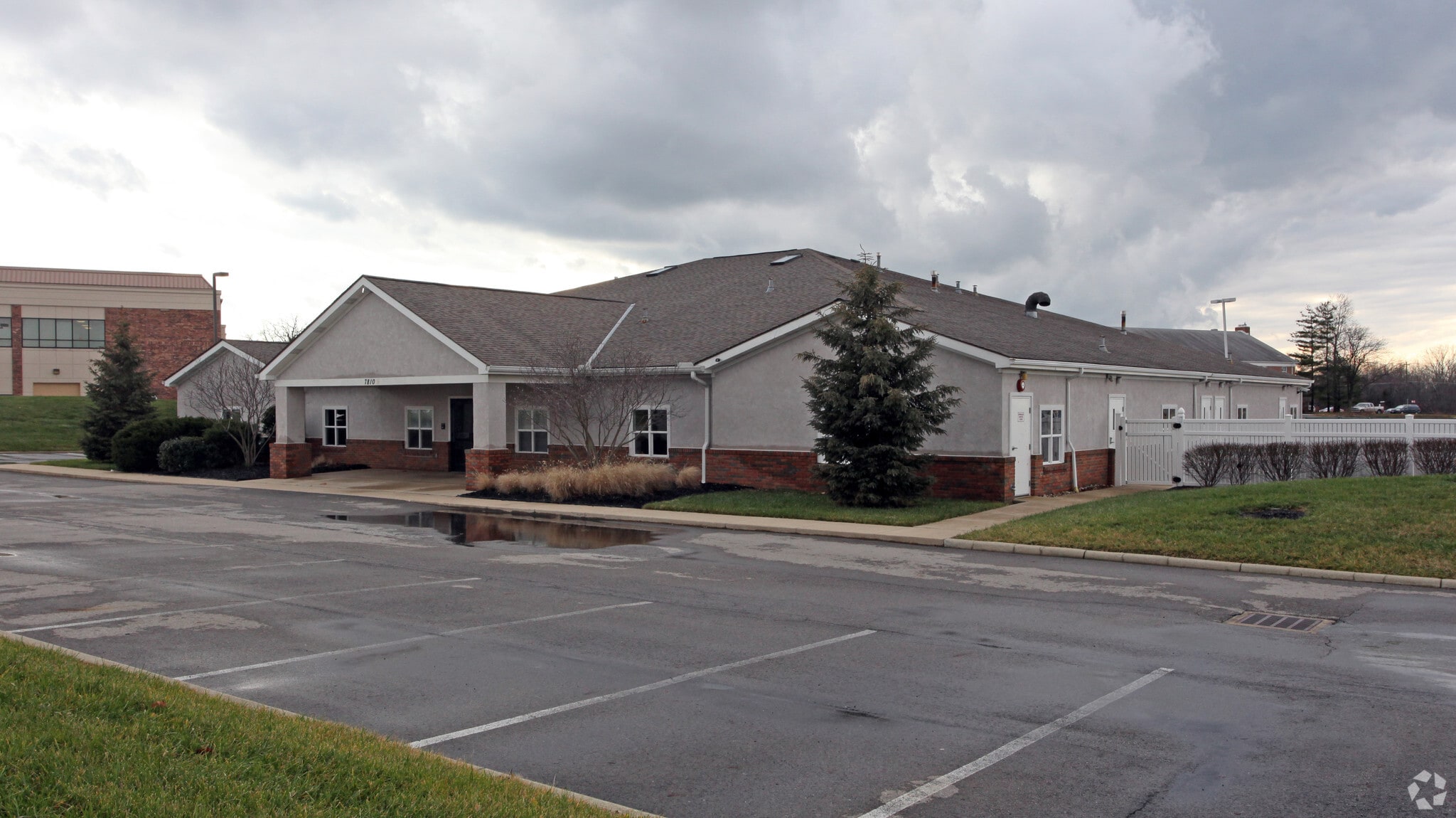 7810 Graphics Way, Lewis Center, OH for Sale