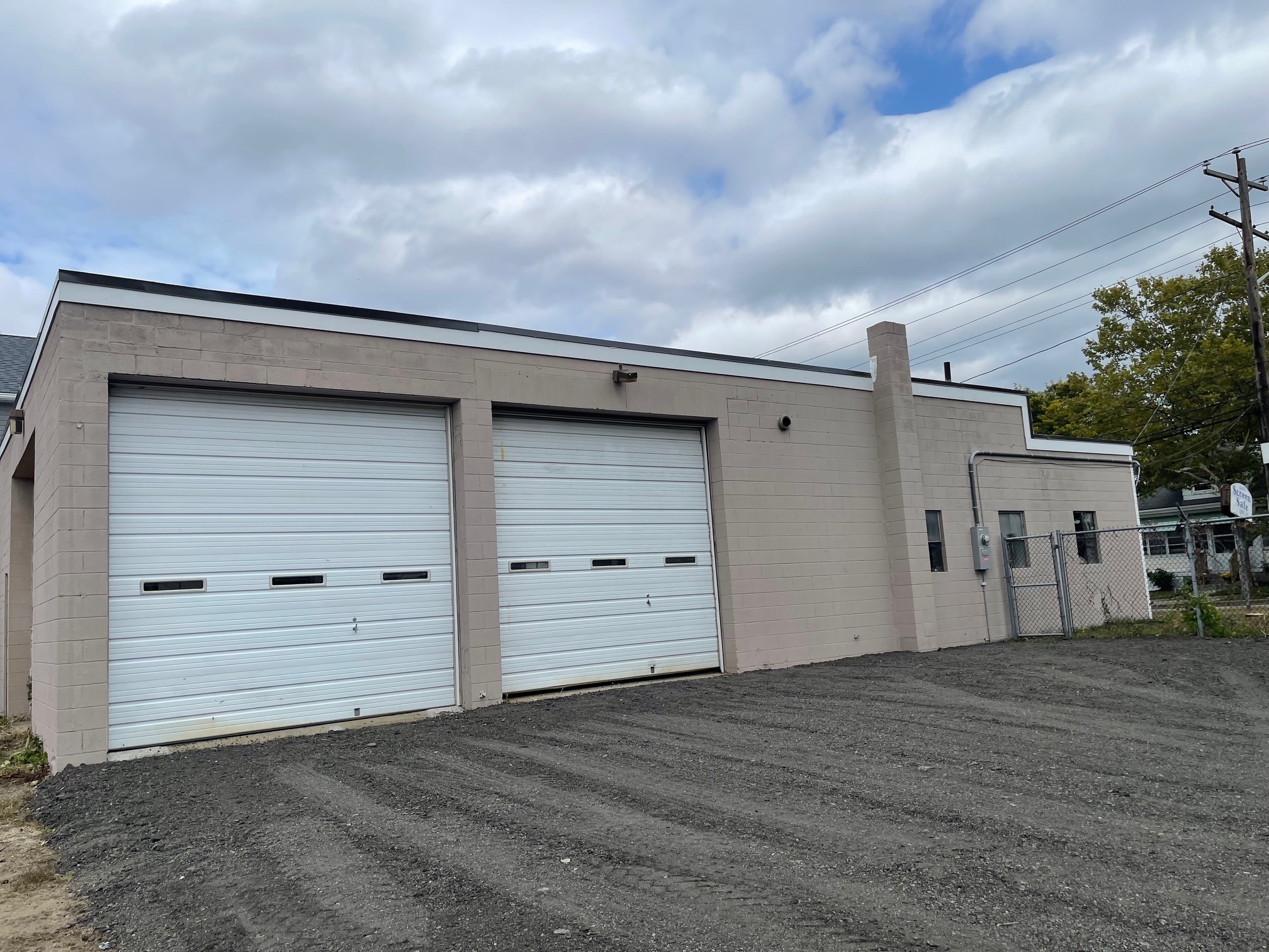 445 Niantic Ave, Cranston, RI for Rent