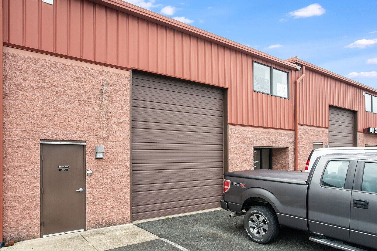 1120 International Pky, Fredericksburg, VA for Rent