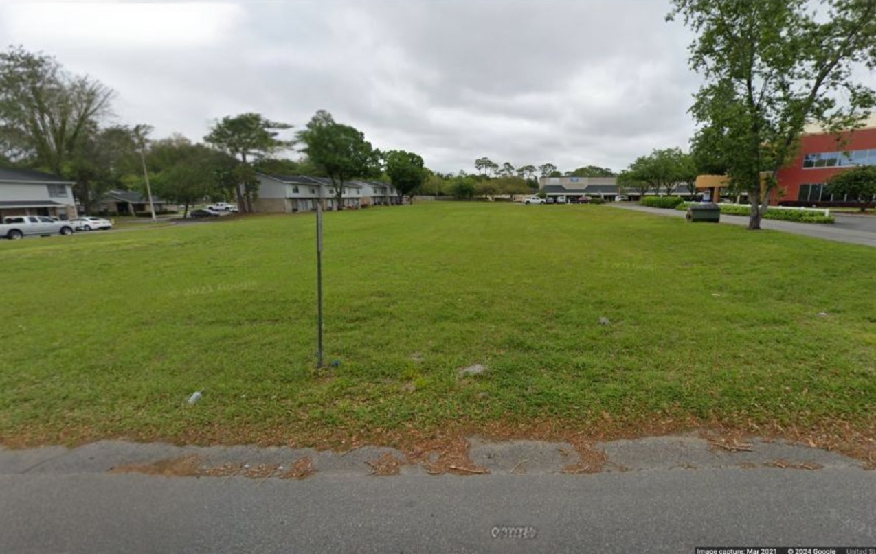 13388 Willingham Ave, Dade City, FL for Sale