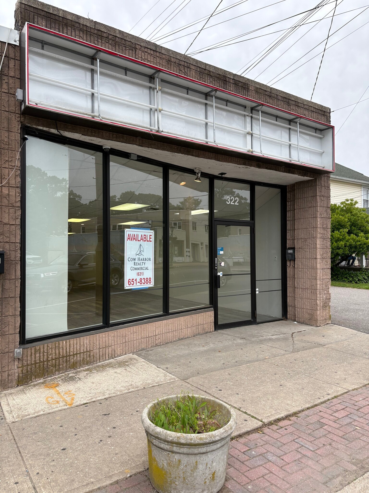 322-328 Larkfield Rd, East Northport, NY for Rent