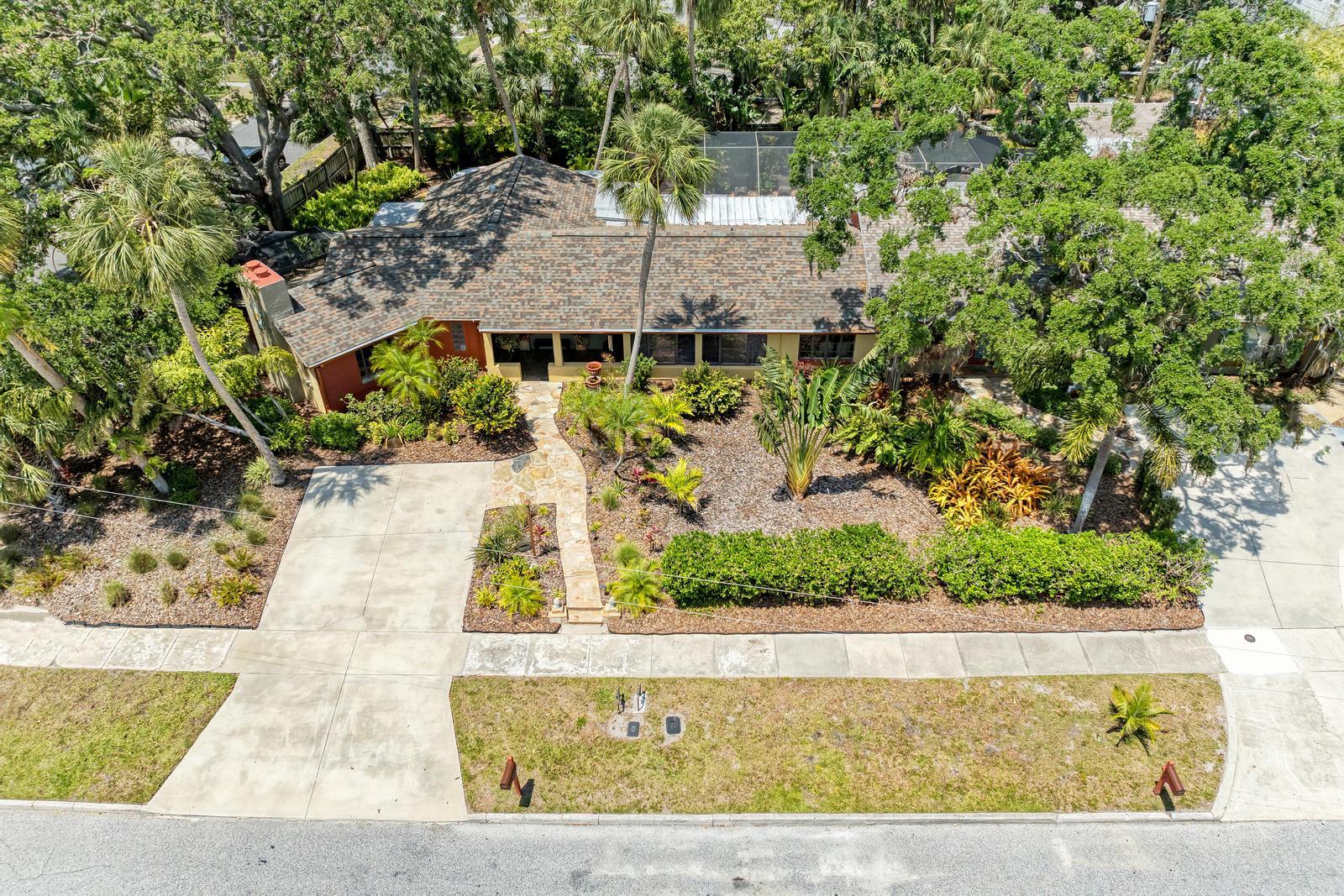 941 Virginia Dr, Sarasota, FL for Sale