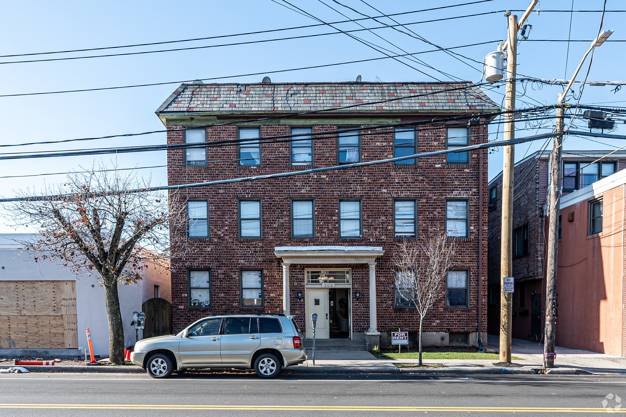 203 Willis Ave, Mineola, NY for Sale