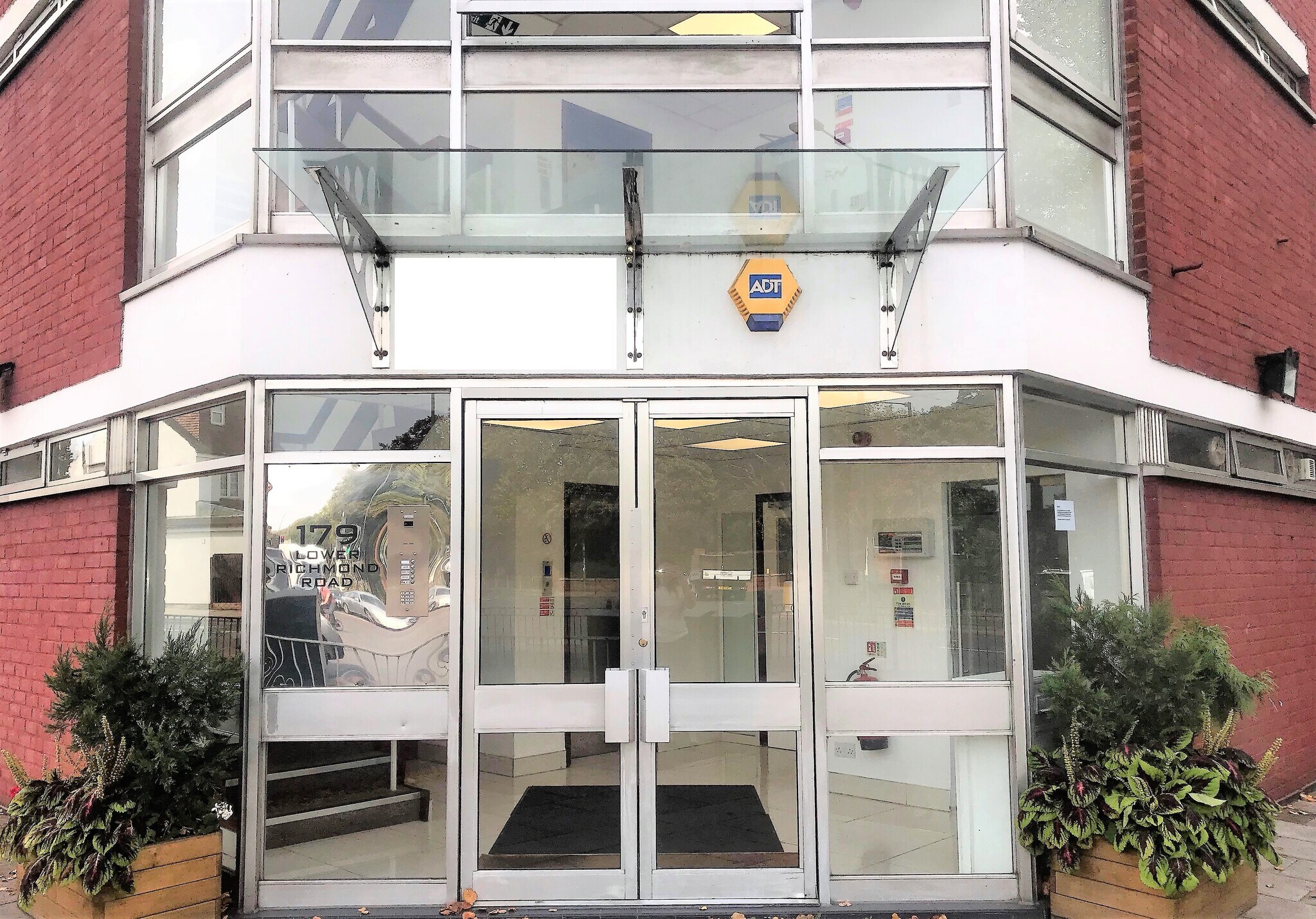 179 Lower Richmond Rd, Richmond, LND for Rent