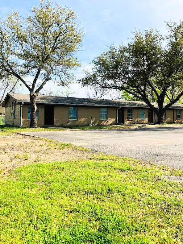 220 Bois D Arc St, Canton, TX for Sale