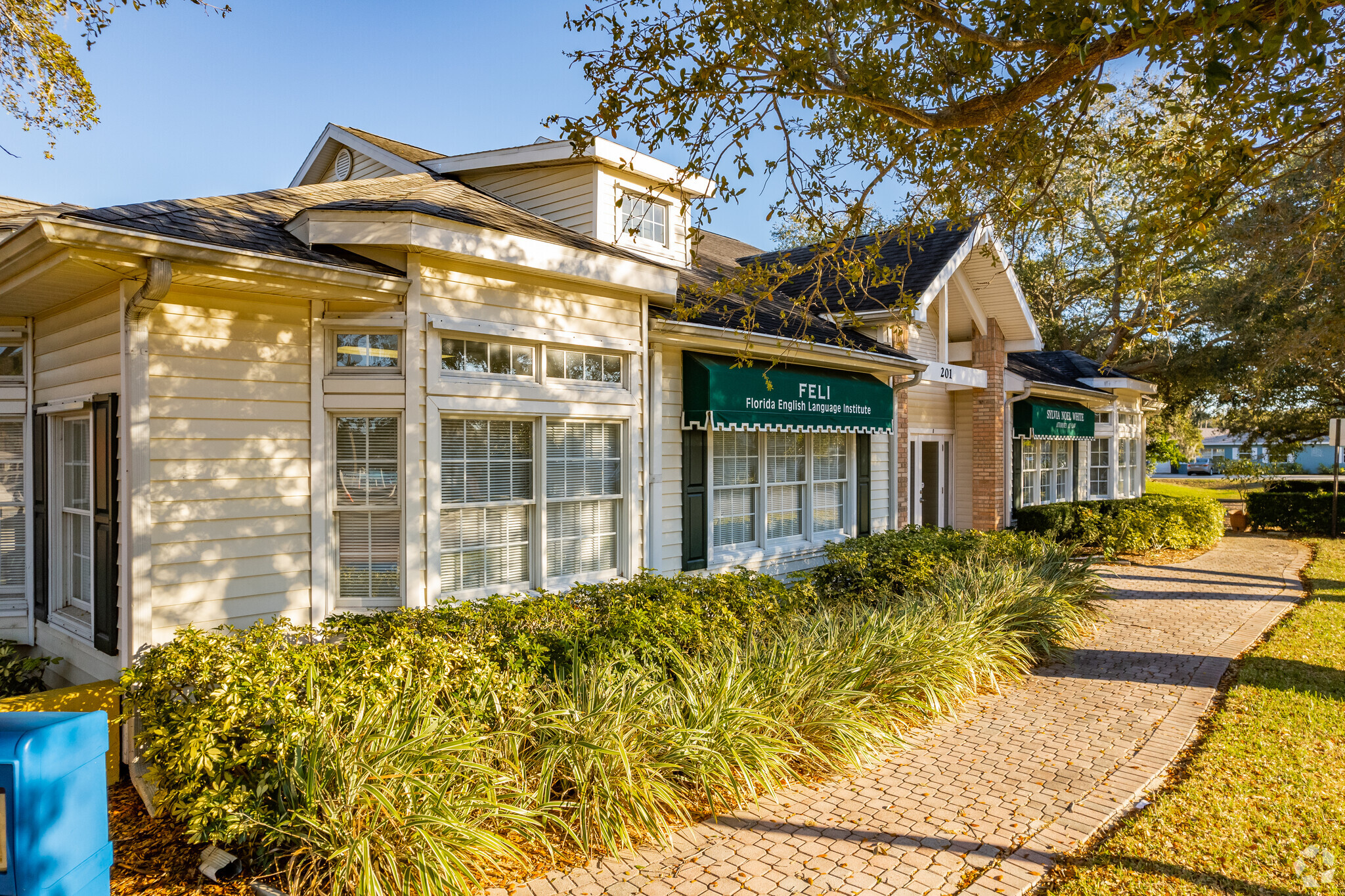 201 Douglas Ave, Dunedin, FL for Rent