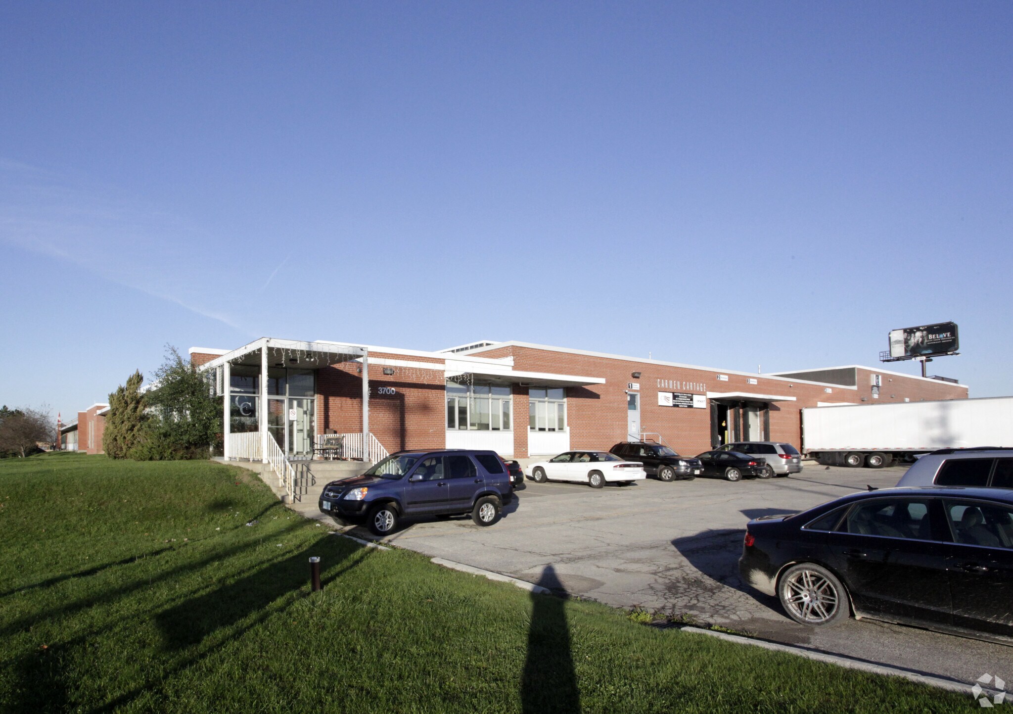84 Kenhar Dr, Toronto, ON for Rent