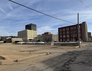 Topeka, KS Commercial Land - 204 SW 5th St & SW Jackson St