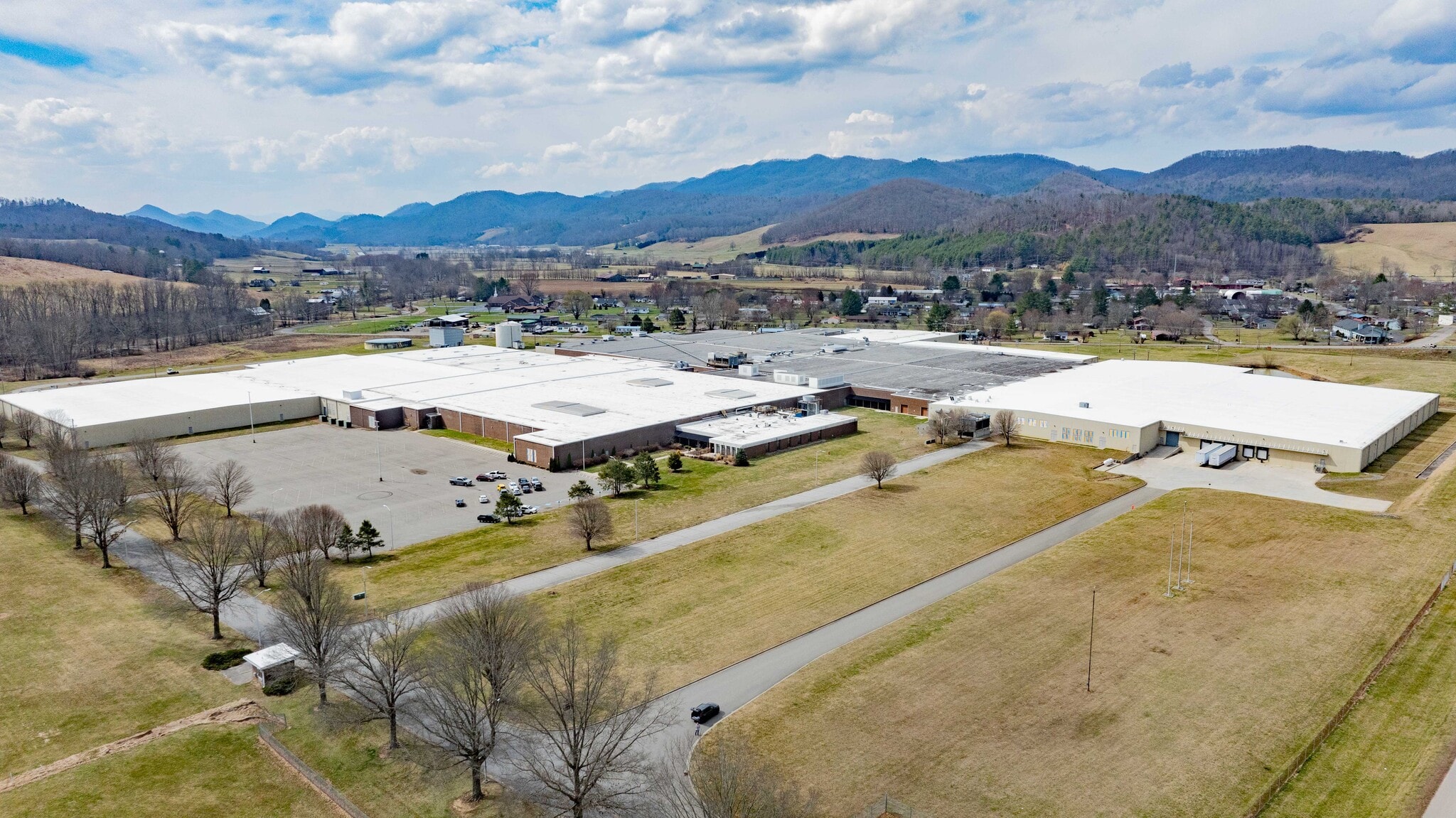 3916 US-421 South Hwy, Mountain City, TN for Sale