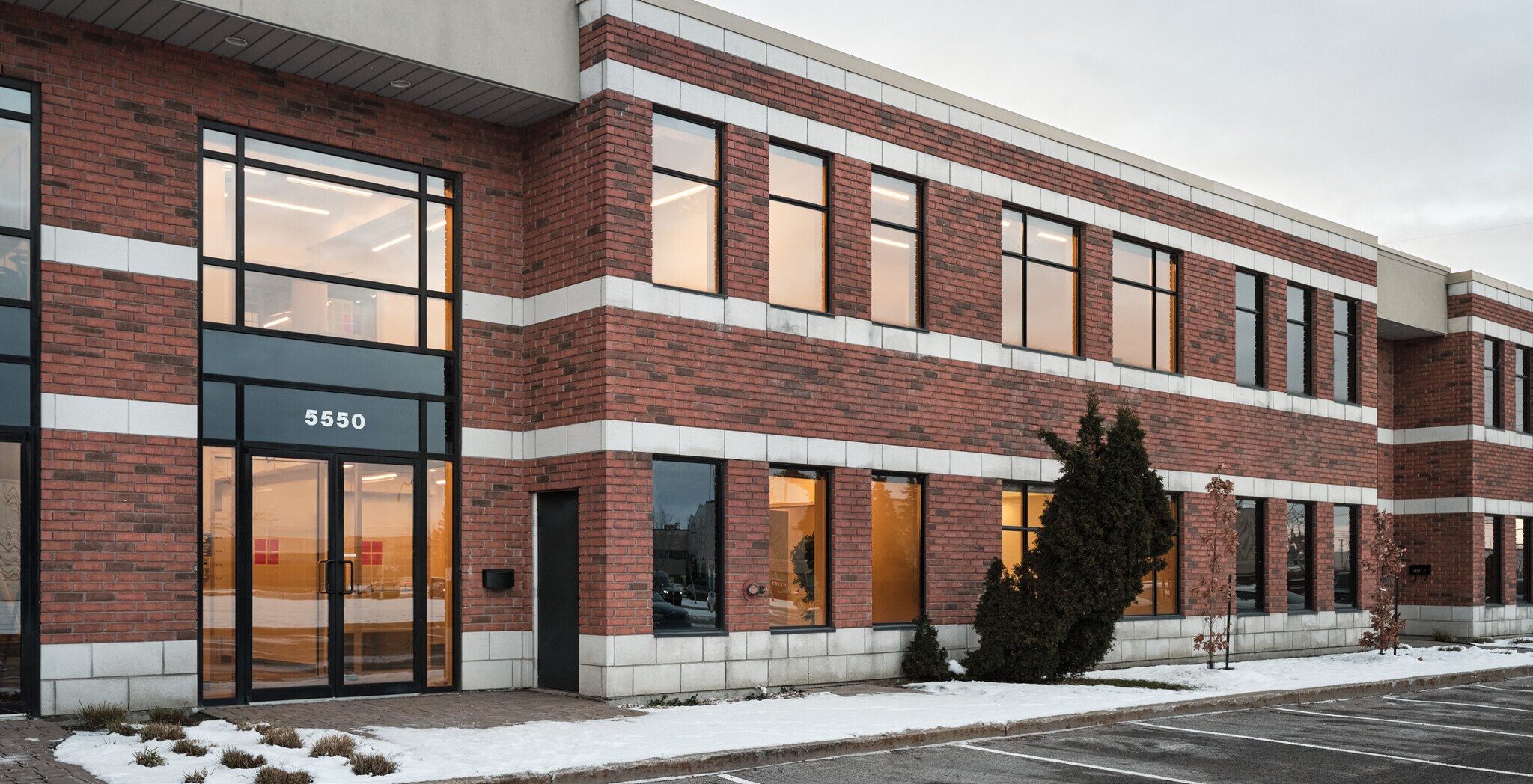 5520-5576 Boul Des Rossignols, Laval, QC for Rent