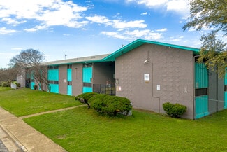 Dallas, TX Apartments - 3299 S Polk St