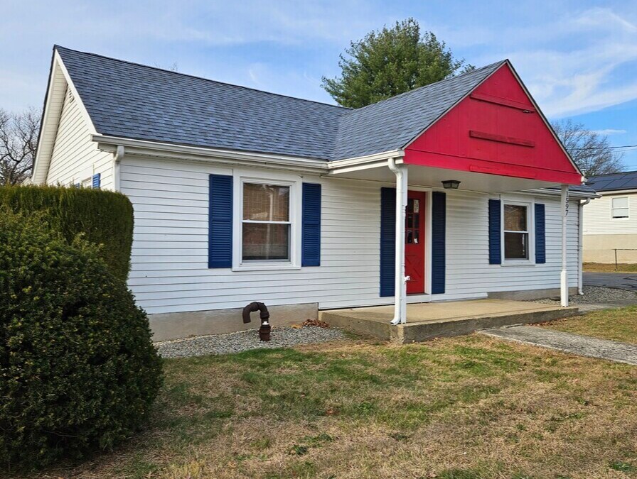 1597 Parkside Ave, Ewing, NJ for Rent