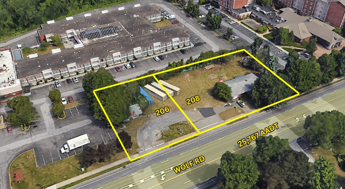 206-208 Wolf Rd, Colonie, NY for Rent