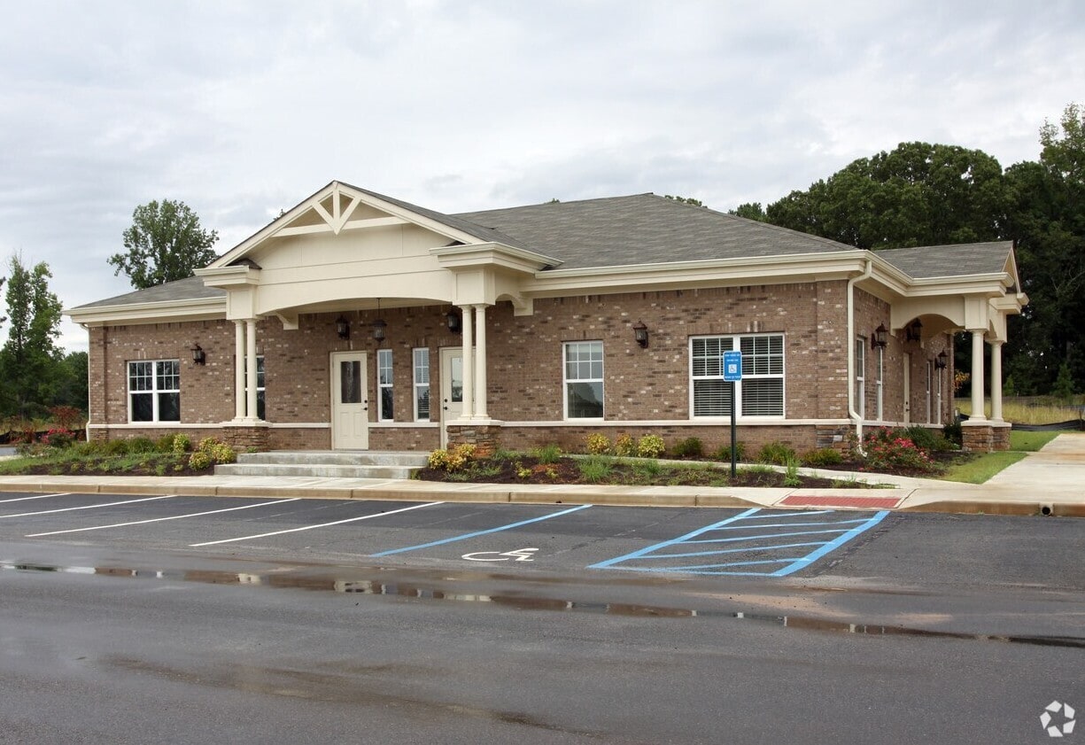 367 Athens Hwy, Loganville, GA for Rent