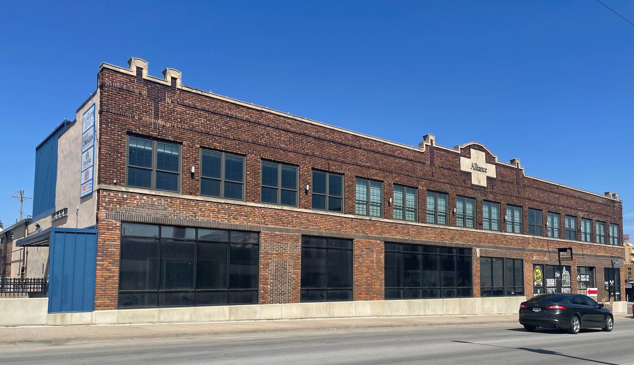 2562-2566 Leavenworth St, Omaha, NE for Rent