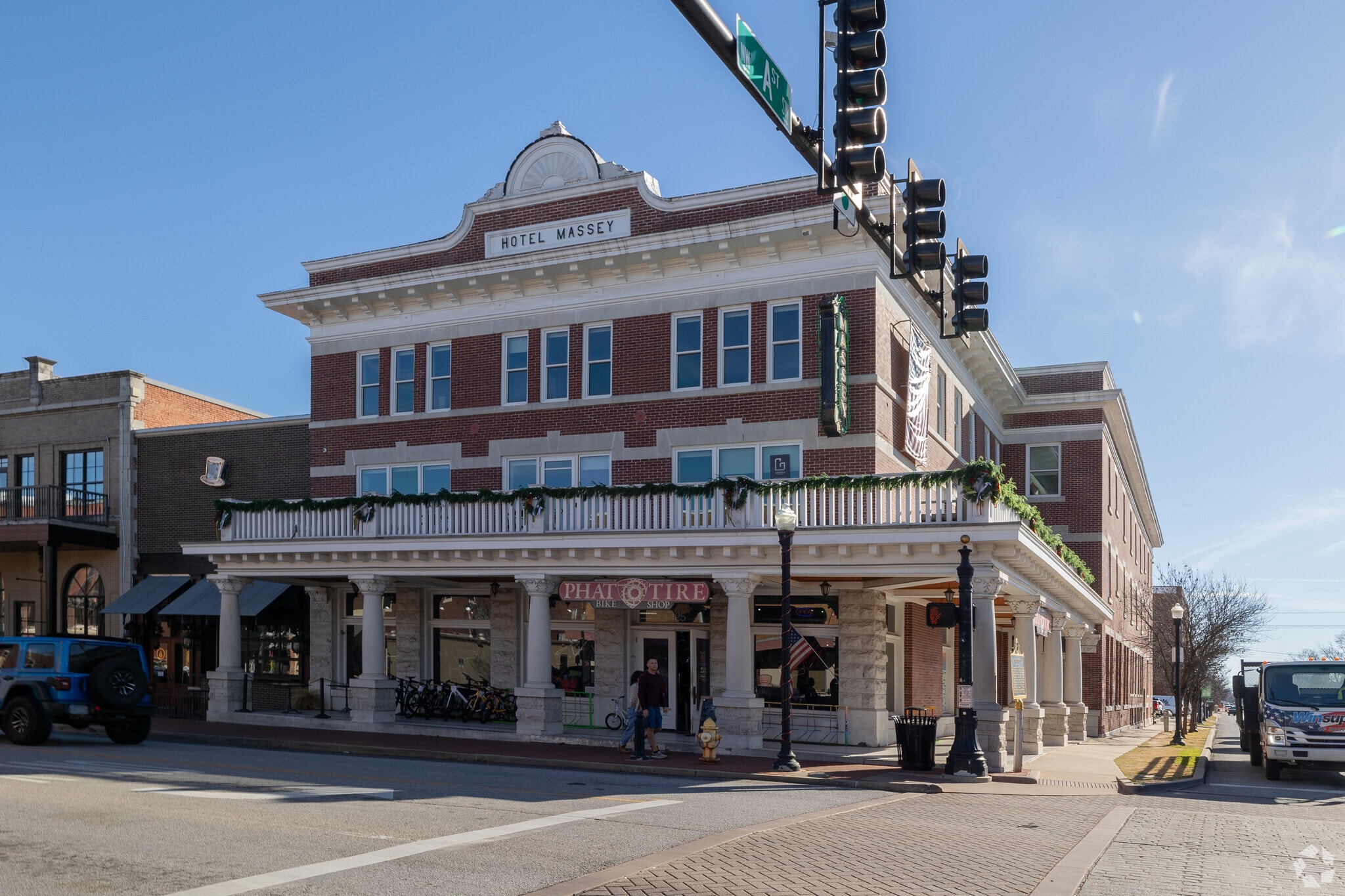 125 W Central Ave, Bentonville, AR for Rent