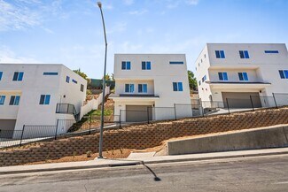 San Diego, CA Multi-Family - 2720 Reo Dr