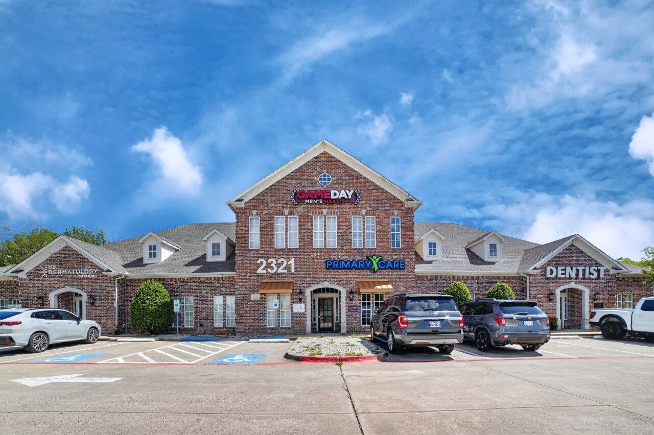 2321 Ira E Woods Ave, Grapevine, TX for Rent