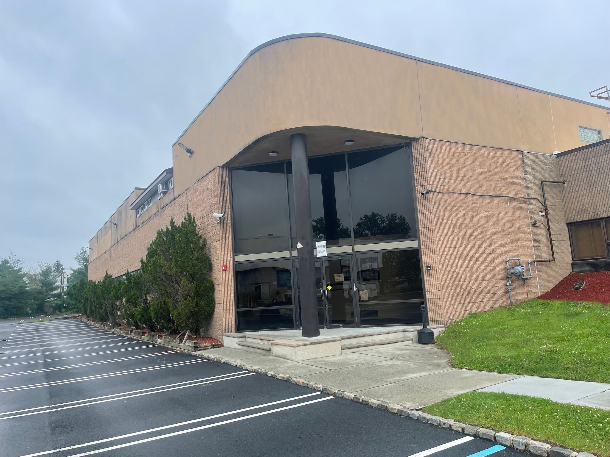 2 Gardner Rd, Fairfield, NJ for Rent