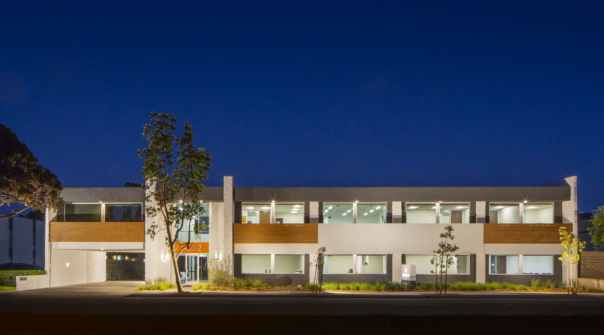 3822 Campus Dr, Newport Beach, CA for Sale