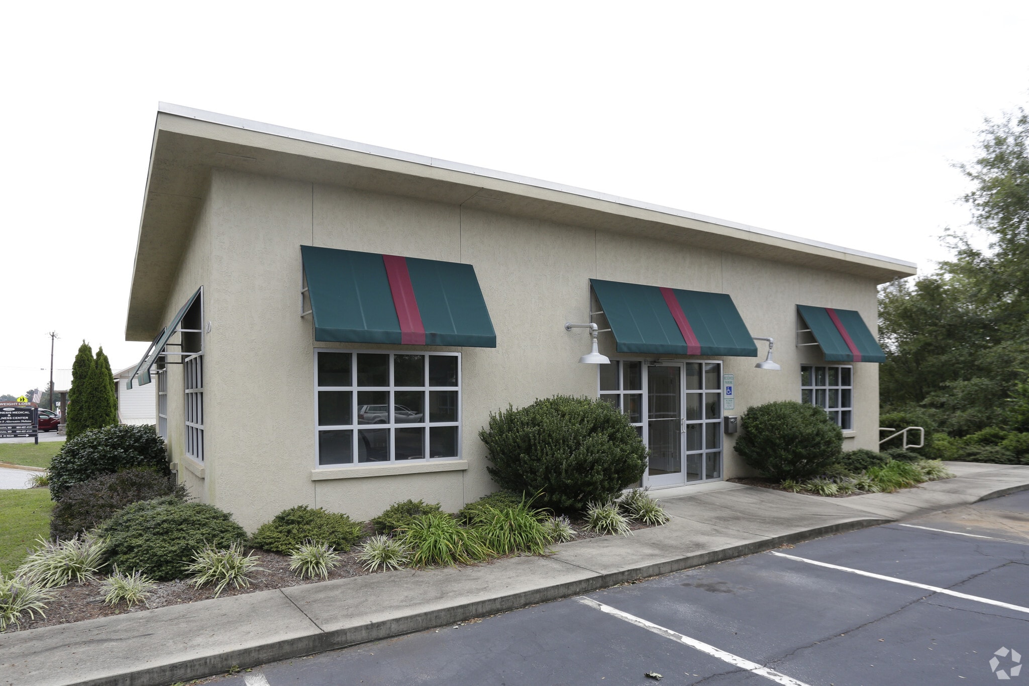 100 Edgewood Ave, Landrum, SC for Sale