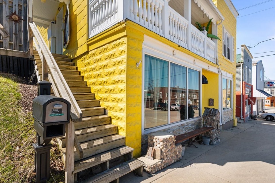 517 Milwaukee St, Kewaunee, WI for Sale