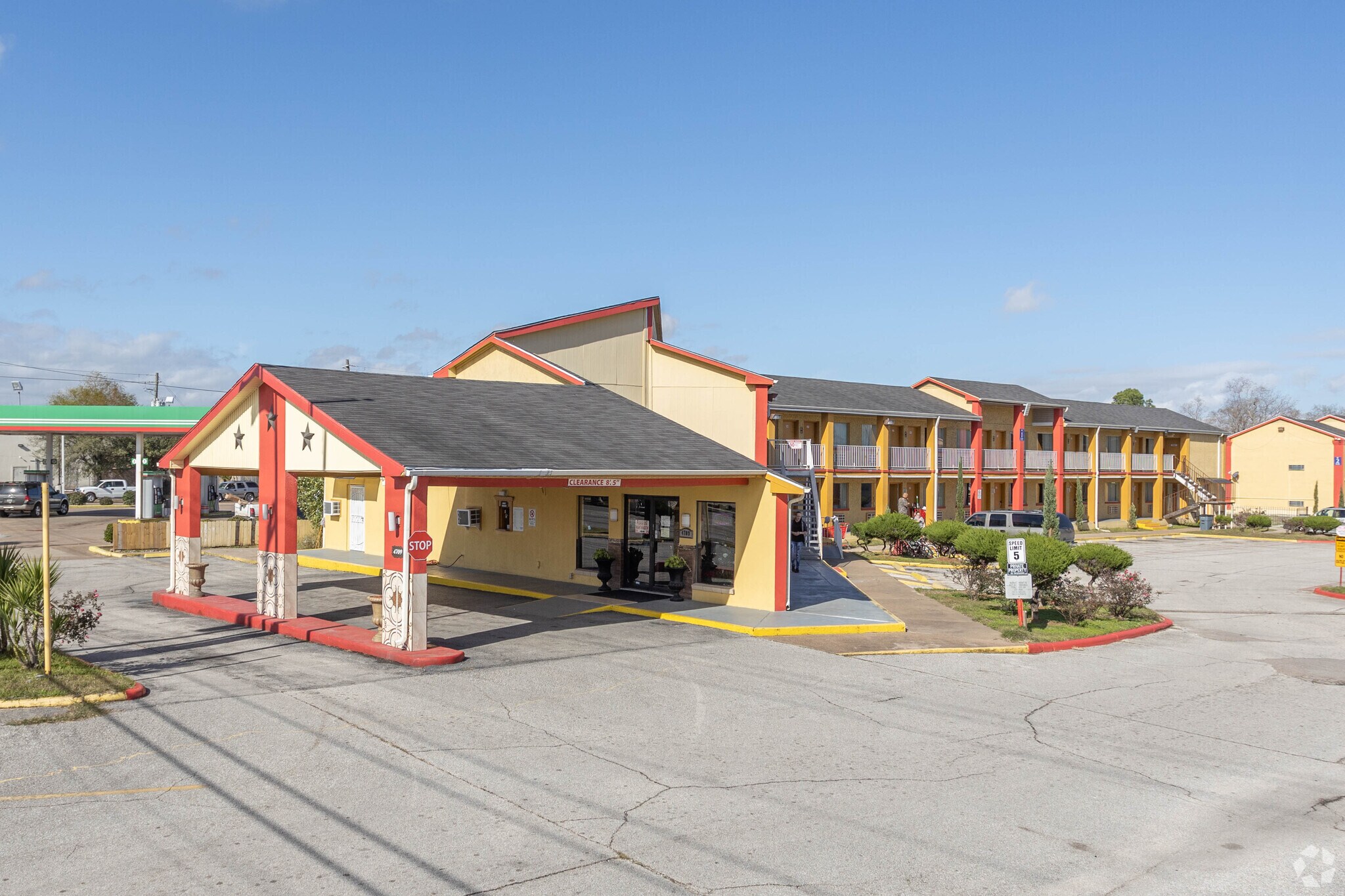 4709 Spencer Hwy, Pasadena, TX for Sale