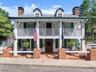 Dahlonega, GA Hospitality - 168 W Main St