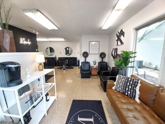 Muncie, IN Retail - 1911 W Royale Dr
