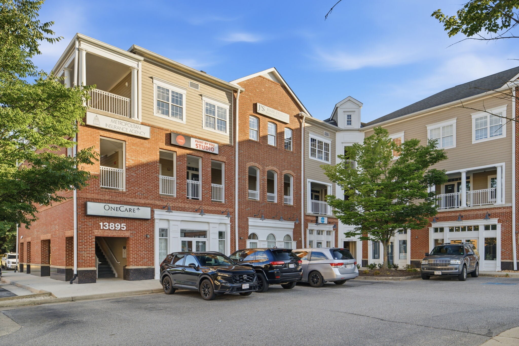13895 Hedgewood Dr, Woodbridge, VA for Sale