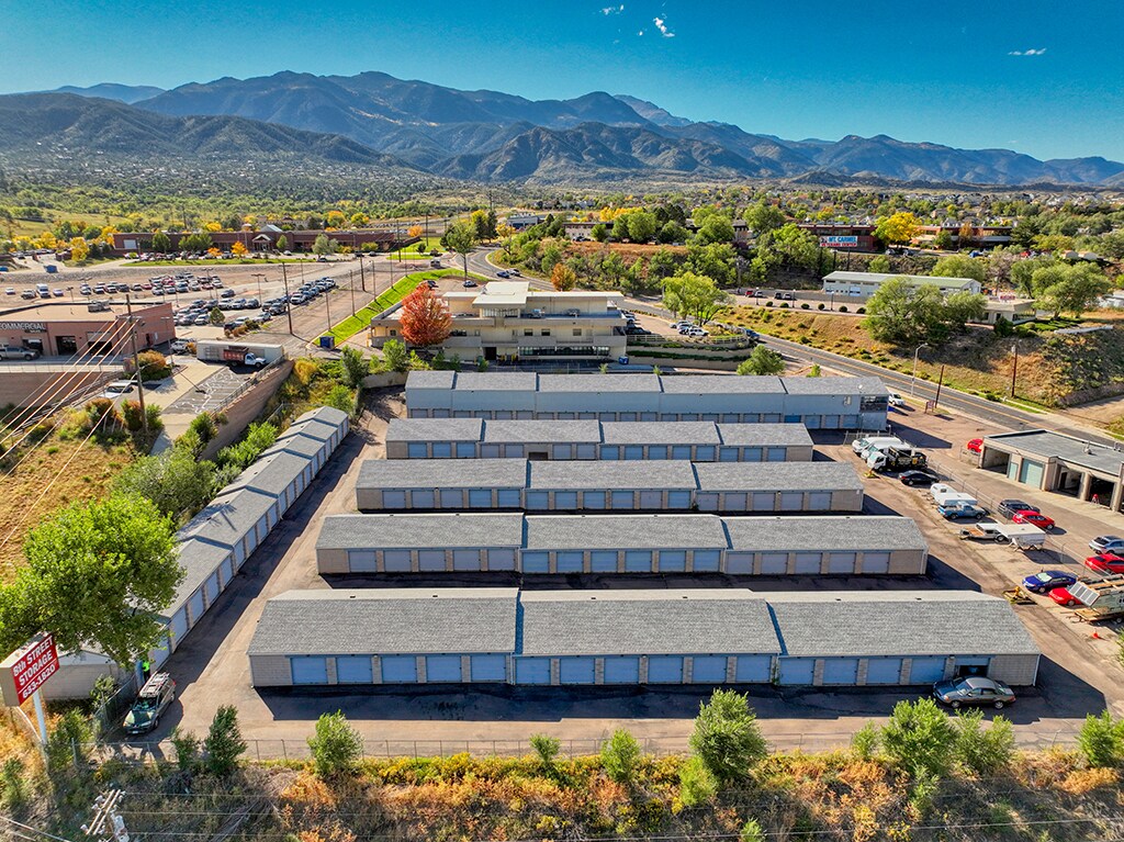 865 W Moreno Ave, Colorado Springs, CO for Sale