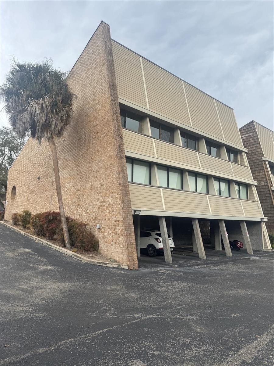 1204 NW 69th Ter, Gainesville, FL for Sale