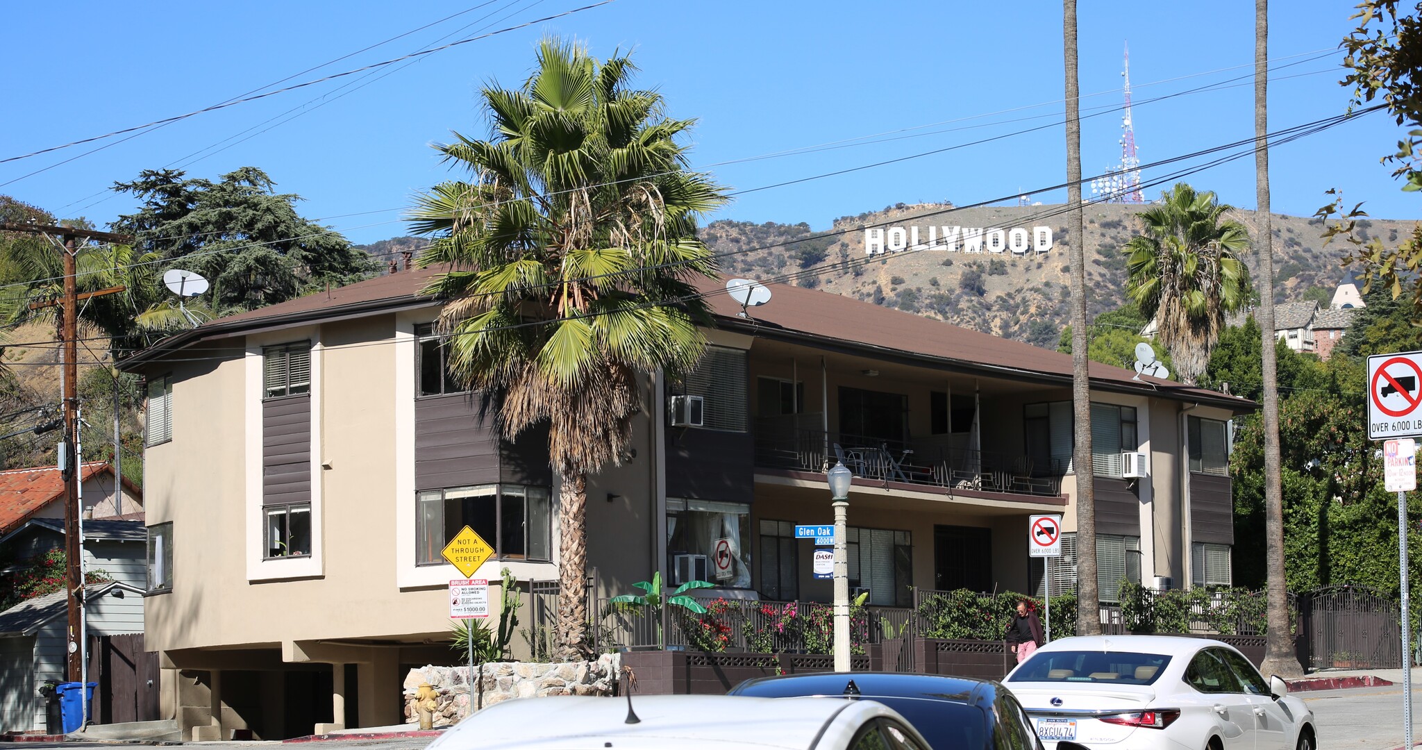 2649 N Beachwood Dr, Los Angeles, CA for Sale