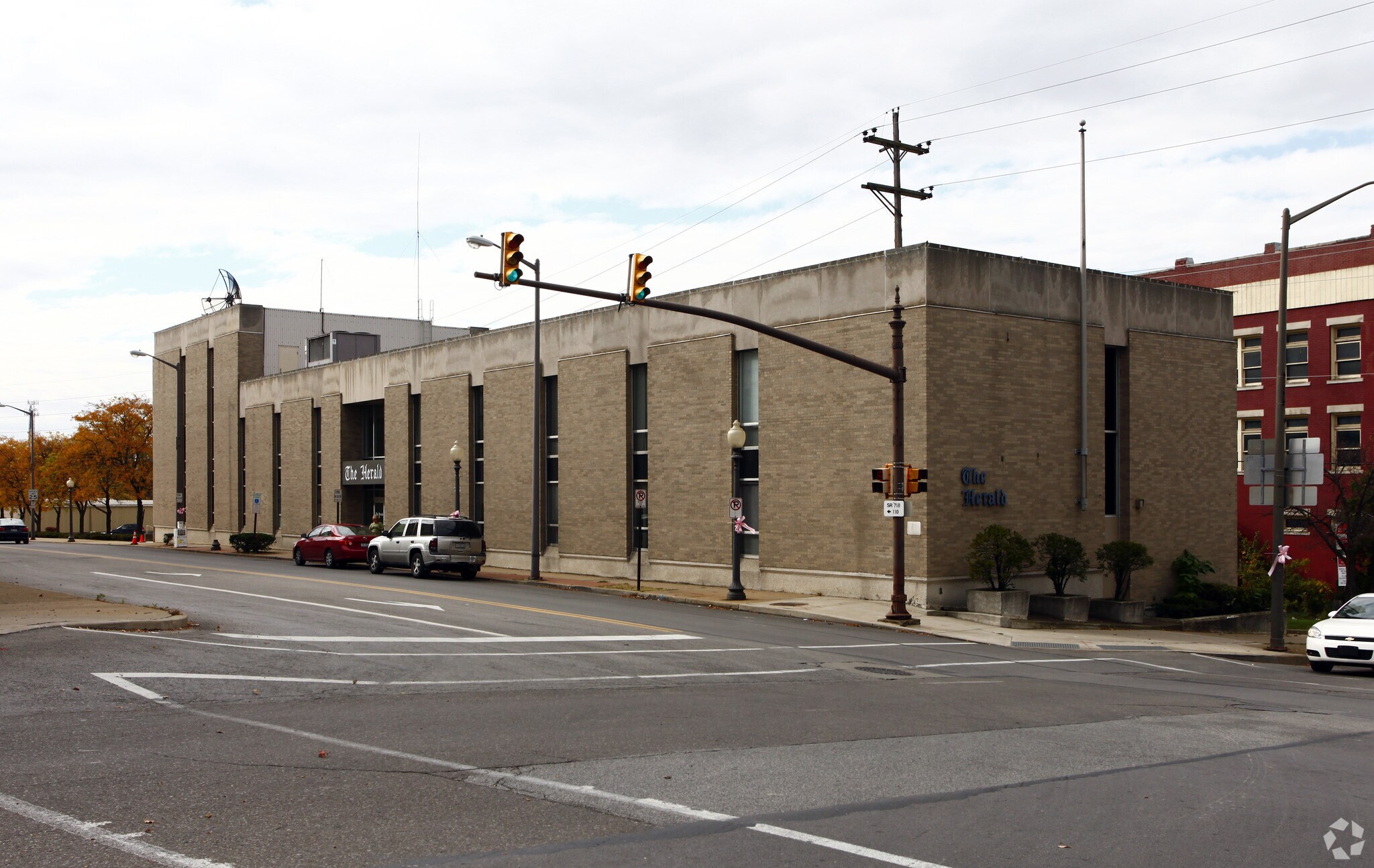 52 S Dock St, Sharon, PA for Sale