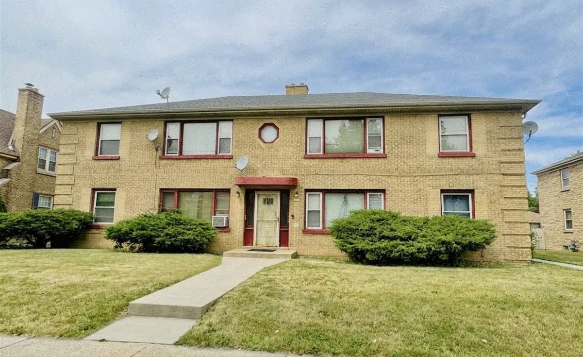 4510 W Capitol Dr, Milwaukee, WI for Sale