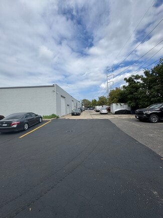 Huntington Station, NY Industrial - 130-138 Railroad St