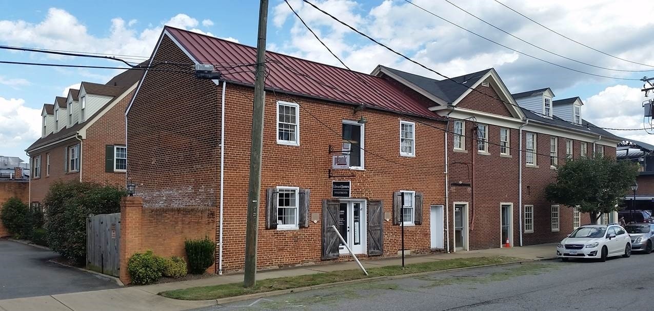 1011 Charles St, Fredericksburg, VA for Rent