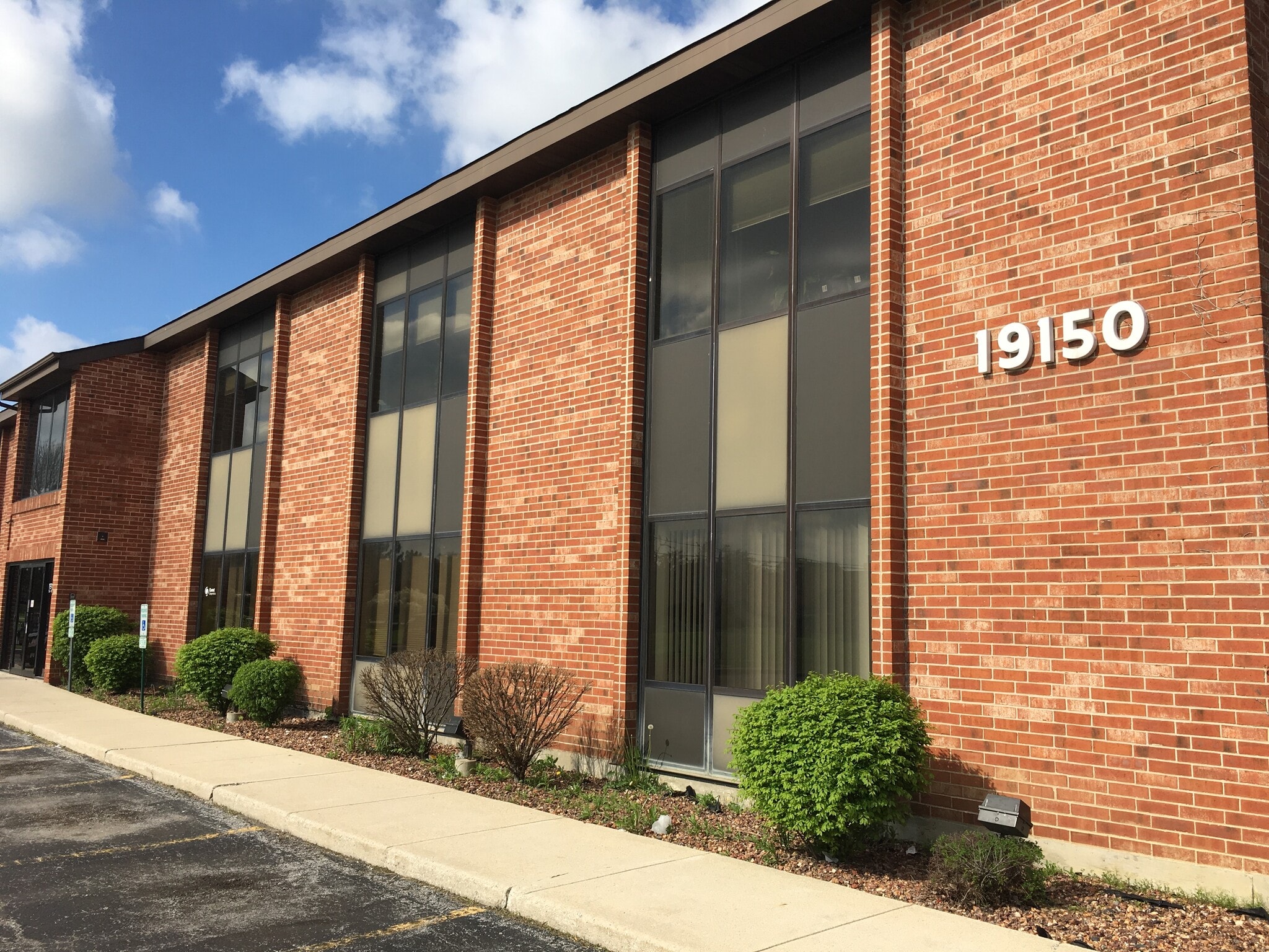 19150 S Kedzie Ave, Flossmoor, IL for Rent