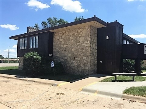 225-227 Southwind Pl, Manhattan, KS for Rent