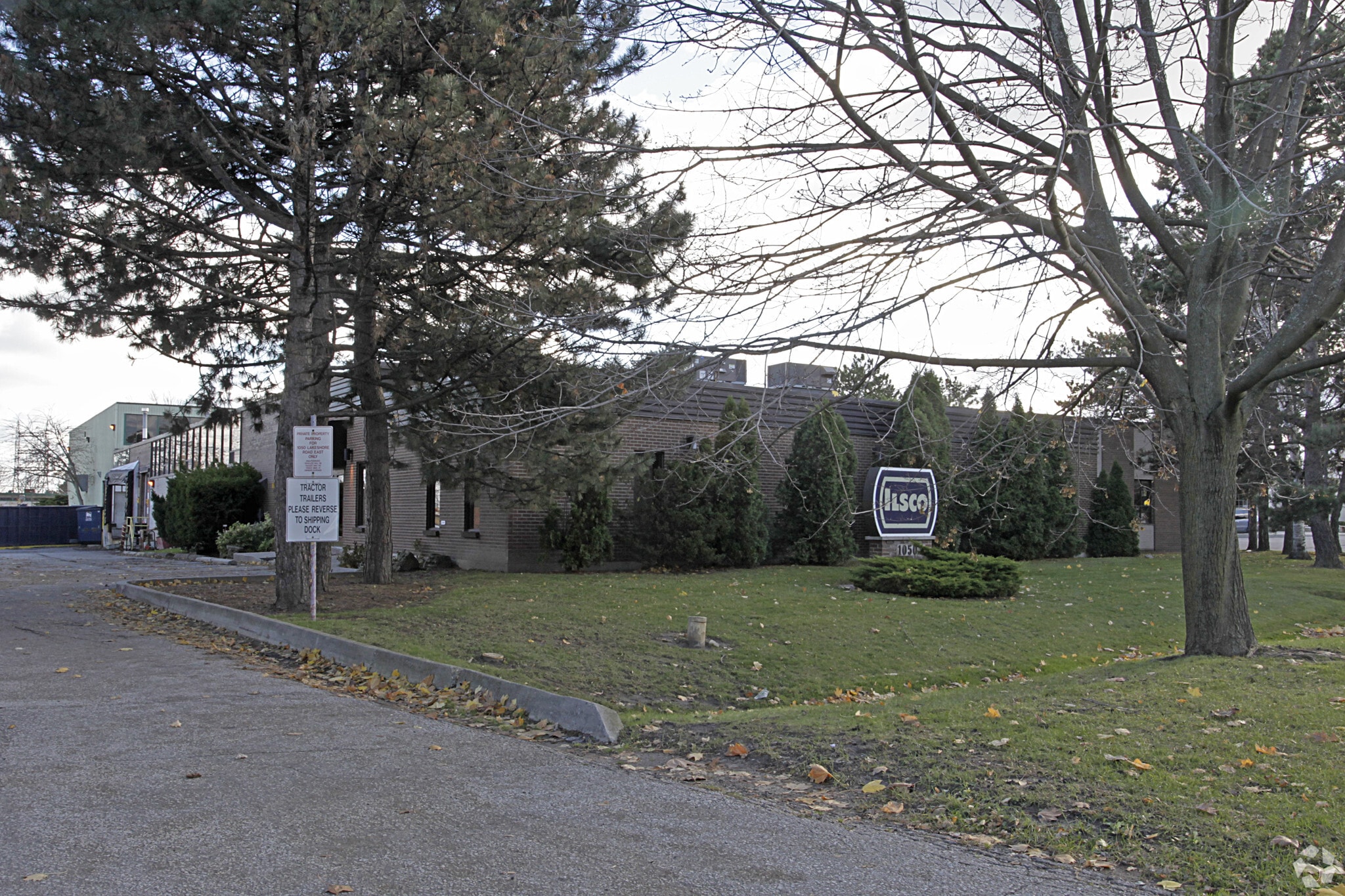 1050 Lakeshore Rd E, Mississauga, ON for Rent