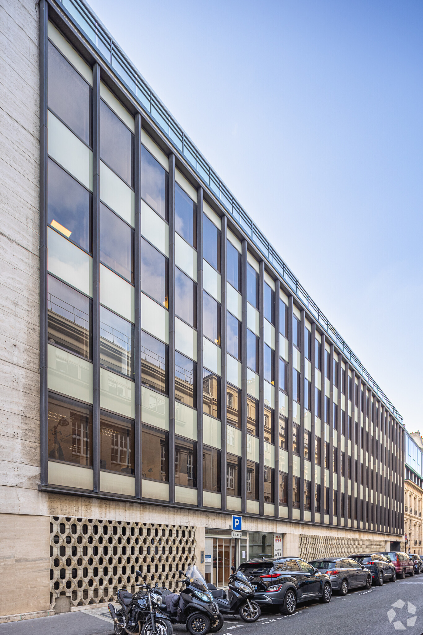 7 Rue De Bucarest, Paris, PAR for Rent
