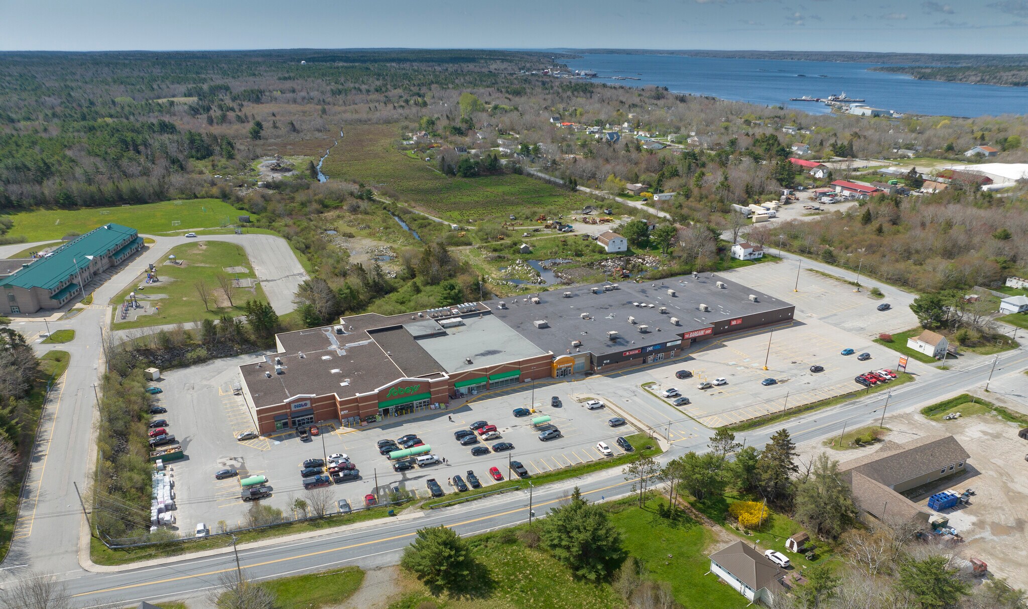 115 King St, Shelburne, NS for Rent