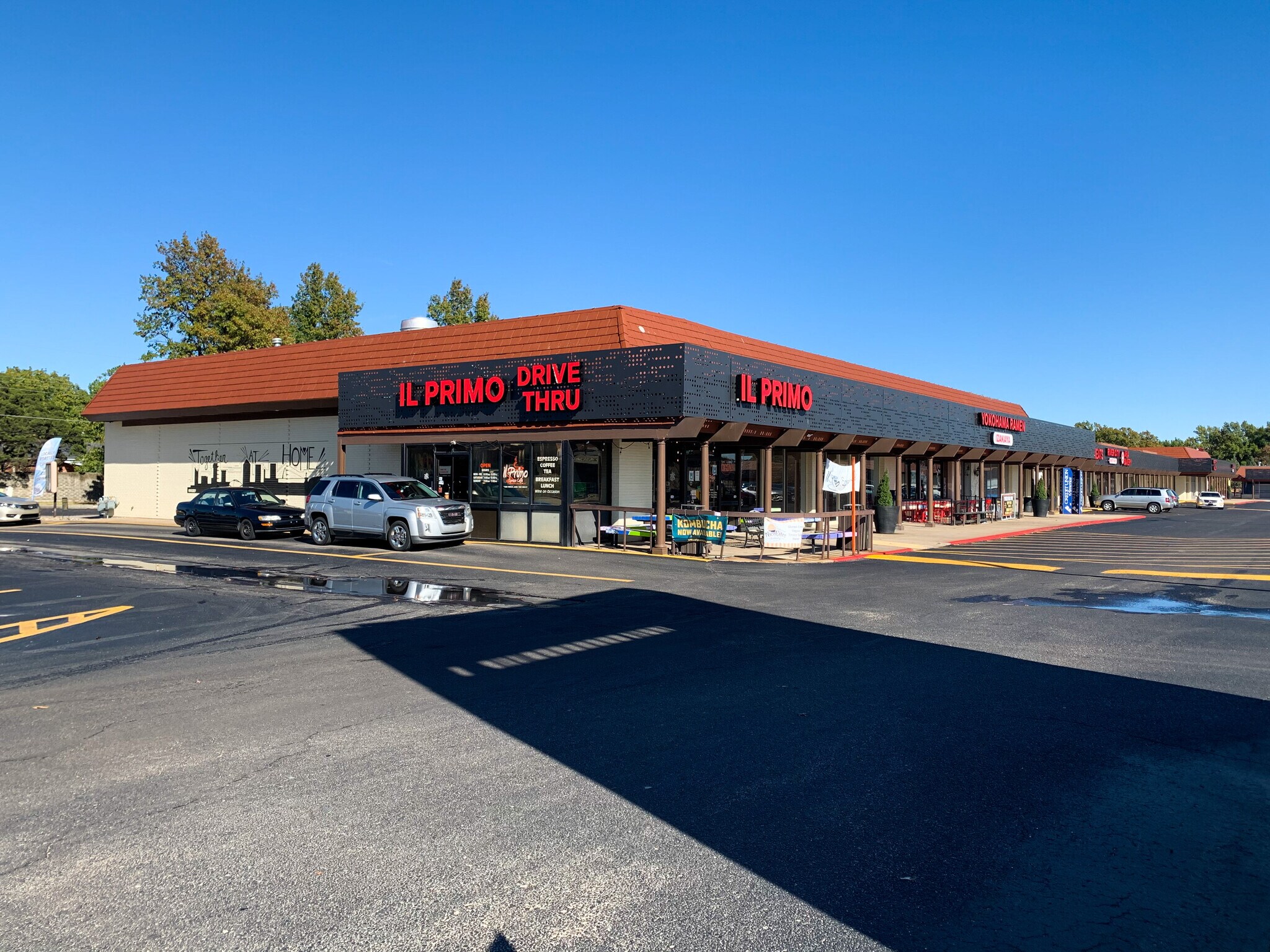 64046592 E Central Ave Wichita, KS 67206 Shopping Center Property